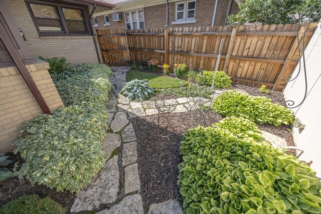 710 Cornelia St, Joliet, IL 60435 - photo 23