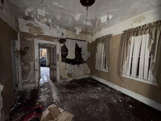 4022 W Carroll Ave, Chicago, IL 60624 - spare room with baseboards