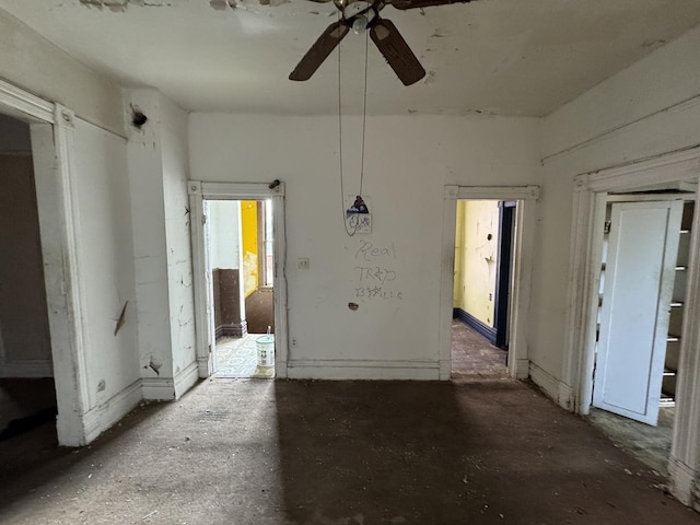 4022 W Carroll Ave, Chicago, IL 60624 - unfurnished room featuring a ceiling fan