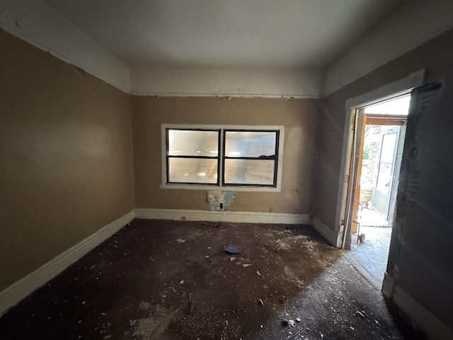 4022 W Carroll Ave, Chicago, IL 60624 - unfurnished room featuring baseboards