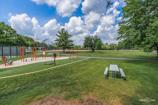 1703 Lakecliffe Dr Unit D, Wheaton, IL 60189 - view of home's community