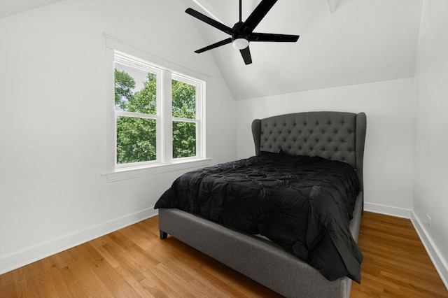 638 S Cuyler Ave, Oak Park, IL 60304 - bedroom with vaulted ceiling, light wood-style floors, and a ceiling fan