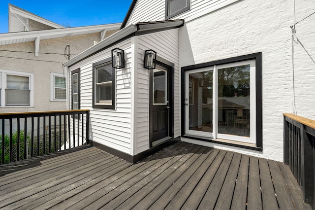 638 S Cuyler Ave, Oak Park, IL 60304 - view of wooden terrace