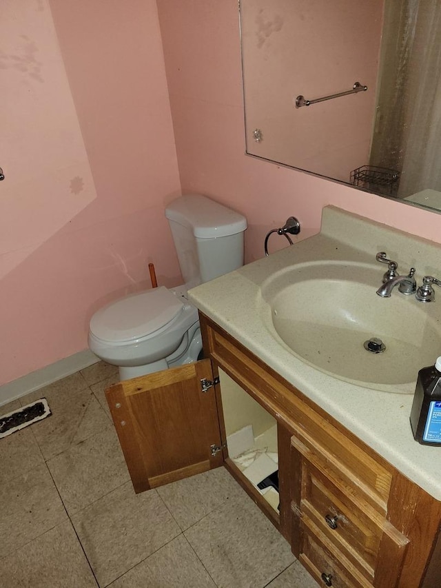 569 Lakewood Blvd, Park Forest, IL 60466 - bathroom featuring vanity and tile patterned floors