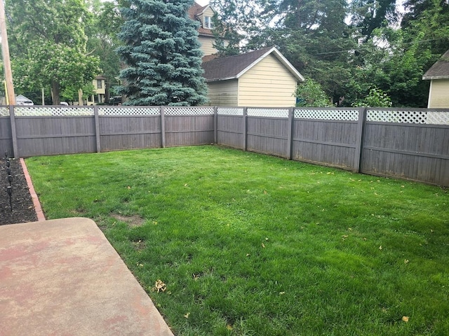 313 S 4th St, Oregon, IL 61061 - view of fenced backyard