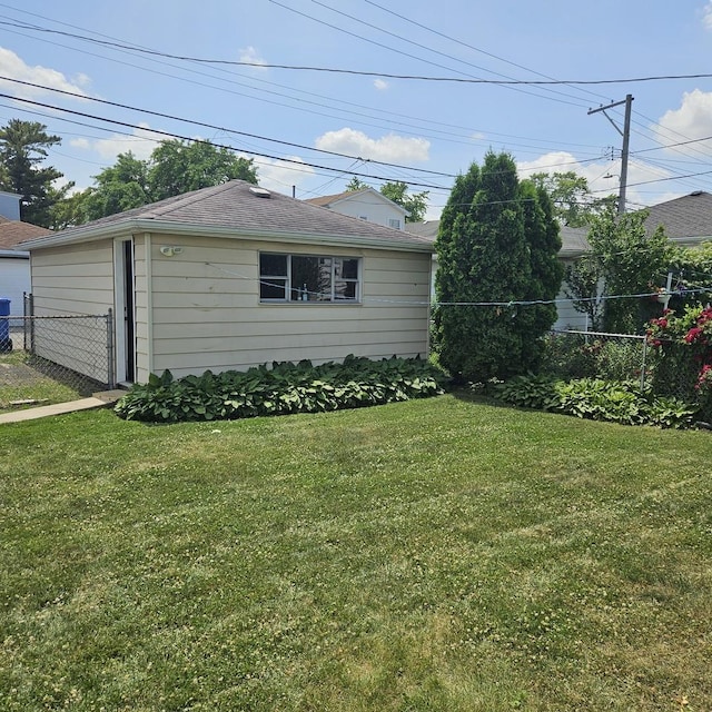 5823 W Addison St, Chicago, IL 60634 - view of yard