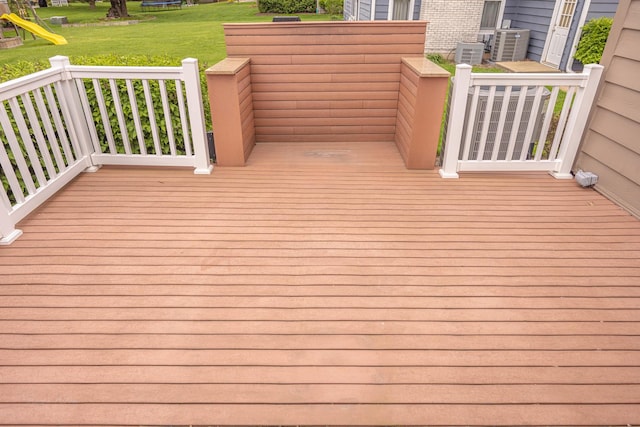 14803 S Hawthorn Cir, Plainfield, IL 60544 - view of wooden terrace