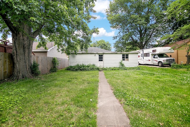 866 S Evergreen Ave, Kankakee, IL 60901 - view of yard