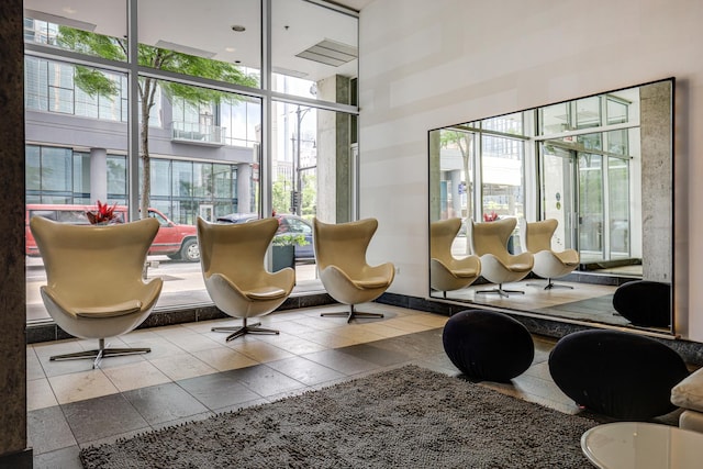 611 S Wells St Unit 1304, Chicago, IL 60607 - common area with a towering ceiling