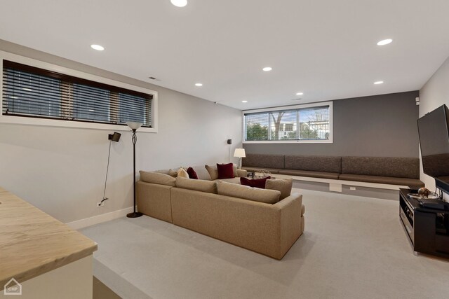 1807 W Ohio St, Chicago, IL 60622 - living room with recessed lighting and light carpet