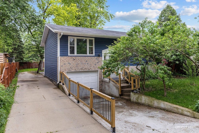 711 Town Rd, West Chicago, IL 60185 - photo 1