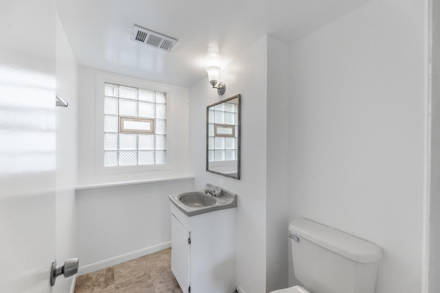 3317 Birchwood Dr, Hazel Crest, IL 60429 - half bath with vanity and toilet