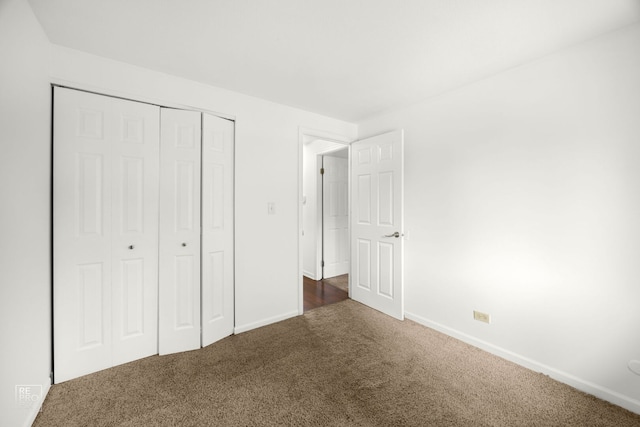 728 Boxwood Dr, Schaumburg, IL 60193 - unfurnished bedroom with carpet flooring and a closet
