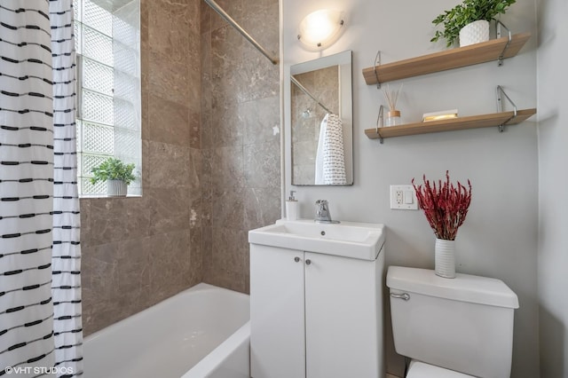 2709 W Belden Ave Unit 3, Chicago, IL 60647 - bathroom with shower / bath combo with shower curtain and vanity