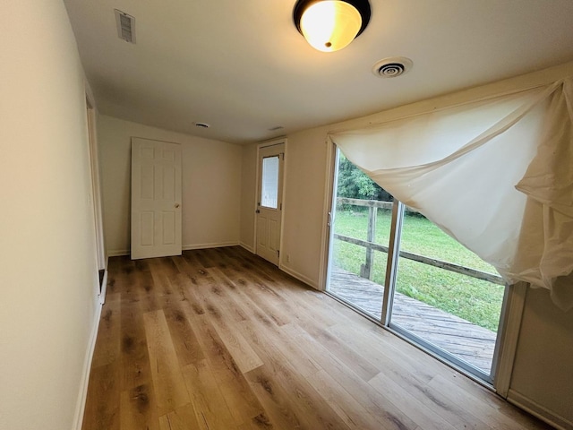 37706 N Nippersink Pl, Spring Grove, IL 60081 - foyer entrance with light wood finished floors and lofted ceiling
