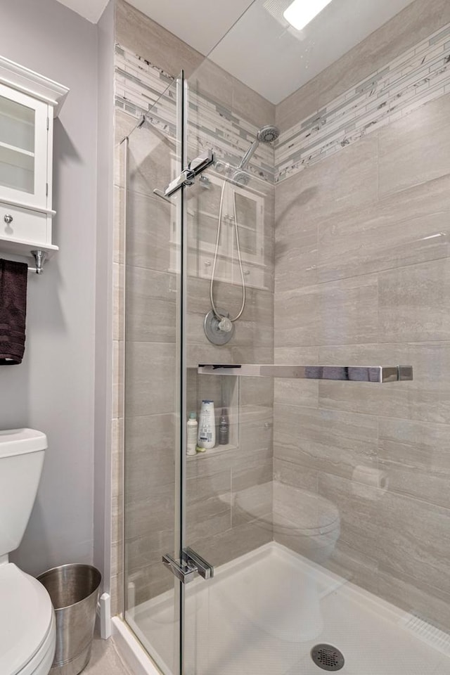 1234 Hillsboro Dr, Batavia, IL 60510 - full bathroom with toilet and a stall shower