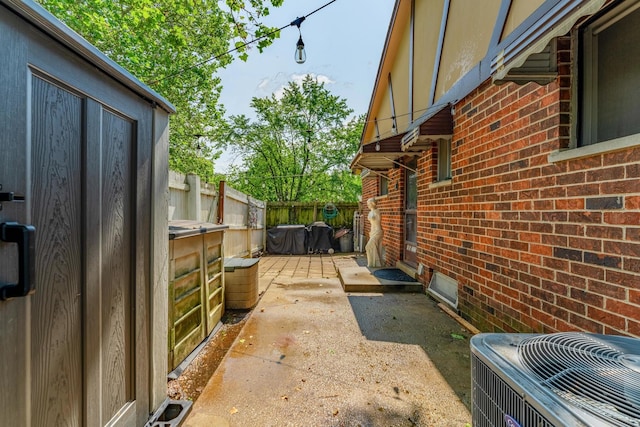 1S222 Danby St, Villa Park, IL 60181 - view of patio / terrace