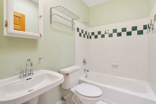 2332 W Huron St Unit 4, Chicago, IL 60612 - full bathroom featuring a sink and tub / shower combination