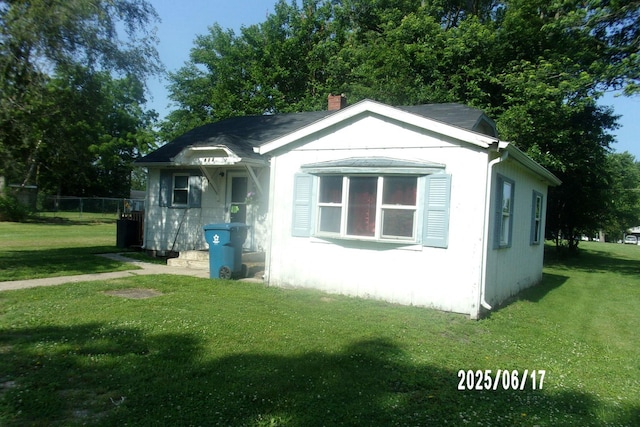 412 N Lincoln St, Morocco, IN 47963 - photo 2