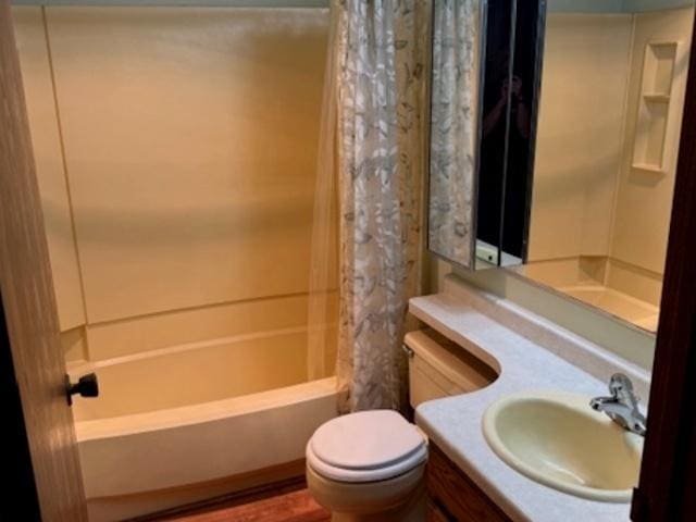 12238 Lisbon Rd, Newark, IL 60541 - bathroom featuring shower / bath combo and vanity
