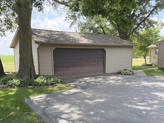 12238 Lisbon Rd, Newark, IL 60541 - view of detached garage