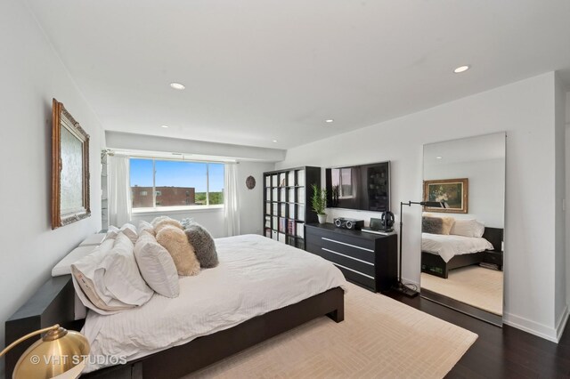 3700 Capri Ct Unit 607, Glenview, IL 60025 - bedroom with dark wood finished floors and recessed lighting