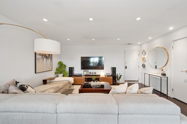 3700 Capri Ct Unit 607, Glenview, IL 60025 - living area featuring recessed lighting