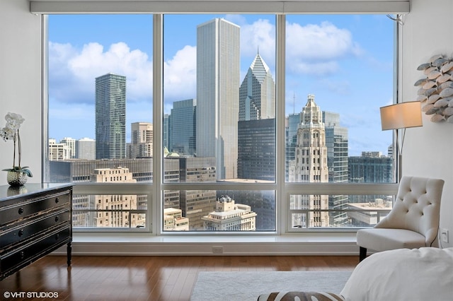401 N Wabash Ave Unit 32J, Chicago, IL 60611 - view of city featuring a view of city lights and a nearby body of water