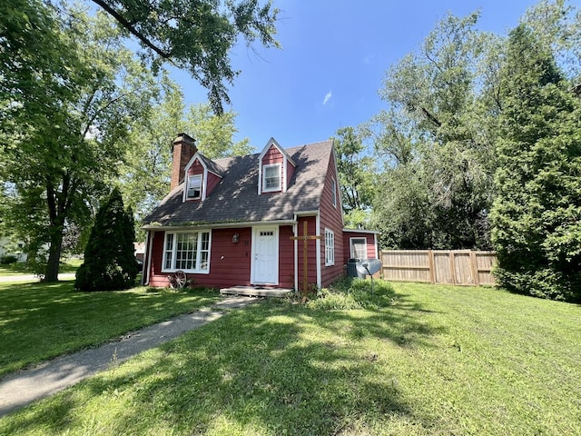 16 W George St, Sullivan, IL 61951 - cape cod house with a chimney