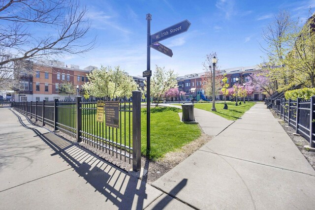 1033 W 14th Pl Unit 337, Chicago, IL 60608 - view of community with a residential view