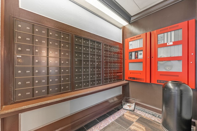 680 S Federal St Unit 409, Chicago, IL 60605 - view of home's community featuring mail area and ornamental molding
