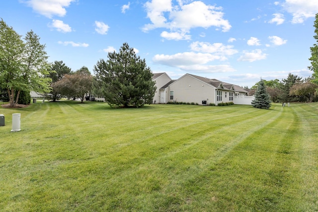 13315 Red Alder Ave, Huntley, IL 60142 - view of green lawn