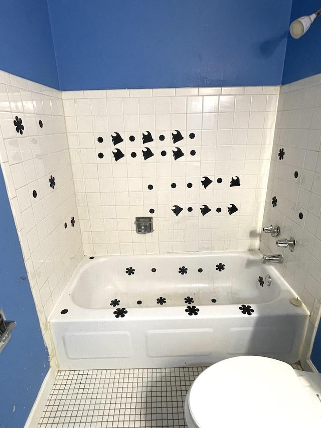 13 Kingery Quarter Unit 106B, Willowbrook, IL 60527 - bathroom featuring tile patterned flooring and shower / bathtub combination