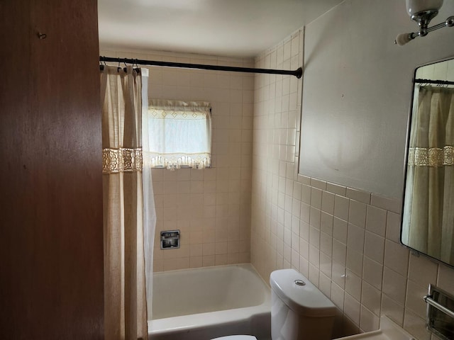 711 Avenue E Ave E, Sterling, IL 61081 - full bath featuring shower / bath combination with curtain and tile walls
