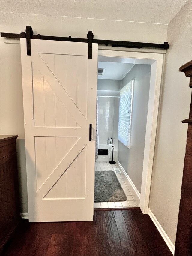 14011 Creek Crossing Dr, Orland Park, IL 60467 - full bath featuring wood finished floors and baseboards