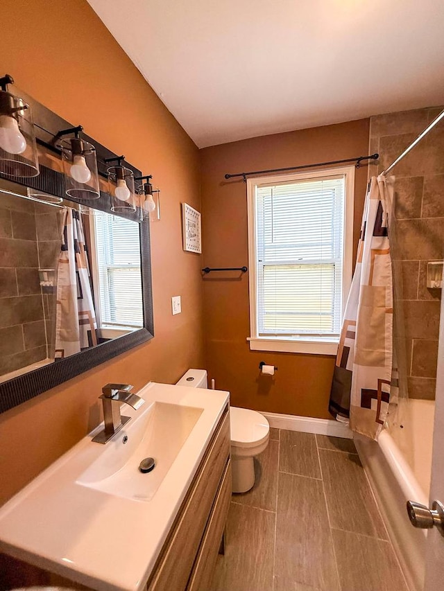 8026 S Michigan Ave Unit 2A, Chicago, IL 60619 - bathroom with vanity and shower / tub combo