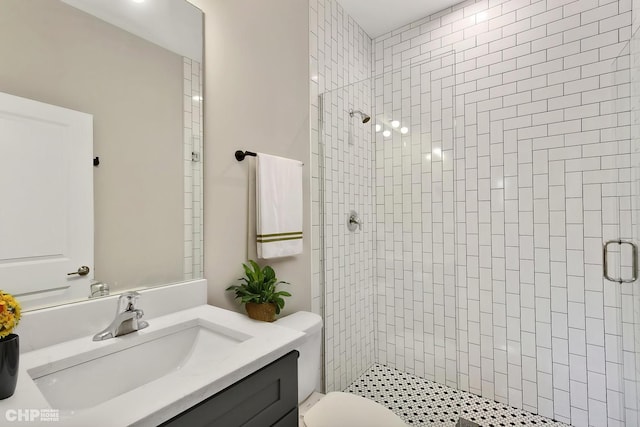 6349 S Maryland Ave, Chicago, IL 60637 - bathroom with a stall shower and vanity