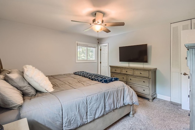 1322 E Thurston Dr, Palatine, IL 60074 - bedroom featuring light carpet and a ceiling fan