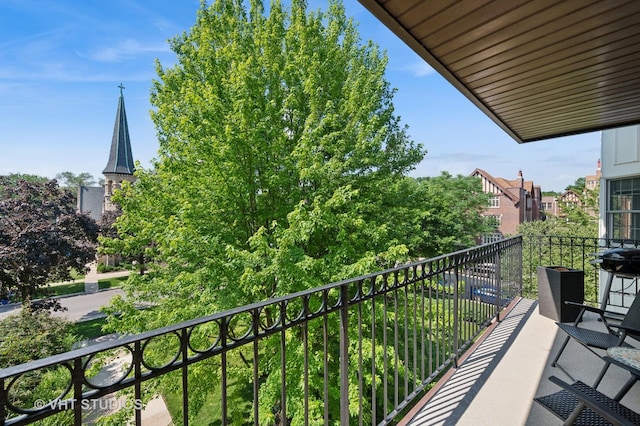 1503 Oak Ave Unit 312, Evanston, IL 60201 - balcony featuring a grill