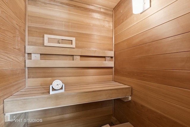 2970 N Lake Shore Dr Unit 7B-7C, Chicago, IL 60657 - view of sauna