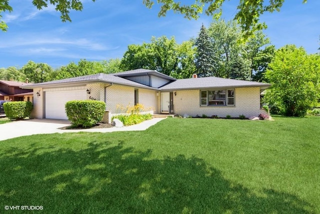 608 Edgebrook Dr, Shorewood, IL 60404 - photo 1