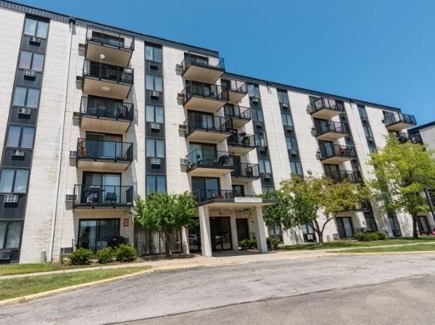 9098 Terrace Dr Unit 3E, Niles, IL 60714 - view of apartment building / complex