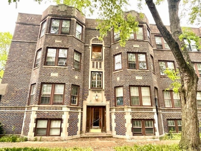 6455 N Bell Ave Unit 2, Chicago, IL 60645 - view of property