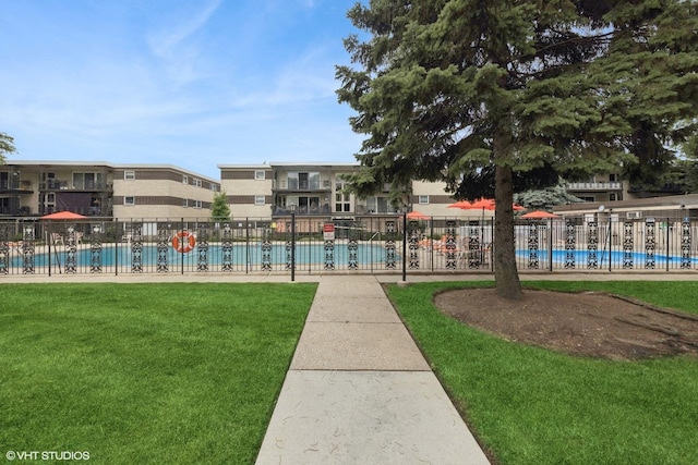935 8th Ave Unit 1, La Grange, IL 60525 - view of home's community featuring a swimming pool