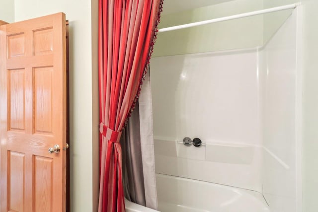 8610 Pebble Creek Ct, Wonder Lake, IL 60097 - full bath featuring shower / bath combo