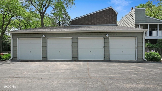 2051 Creekside Dr Unit 2-3, Wheaton, IL 60189 - view of garage