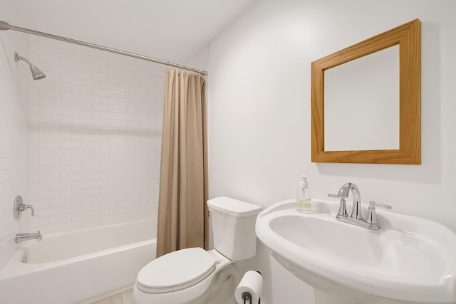7270 Bannockburn Cir, Lakewood, IL 60014 - full bath with a sink and shower / bathtub combination with curtain