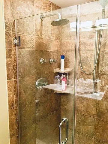 77 N Quentin Rd Unit 202, Palatine, IL 60067 - bathroom with a shower stall