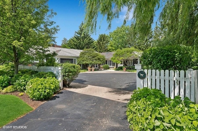 890 Windsor Rd, Highland Park, IL 60035 - photo 3
