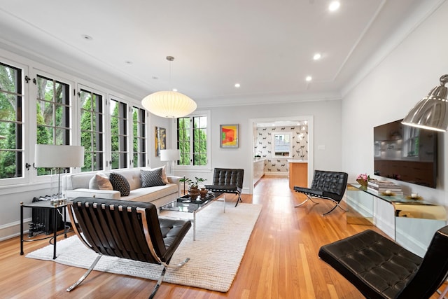 343 Washington Ave, Wilmette, IL 60091 - living area featuring light wood-style floors, crown molding, and recessed lighting
